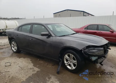 2019 Dodge Charger Sxt z USA, uszkodzony, nr VIN 2C3CDXBG9KH724728